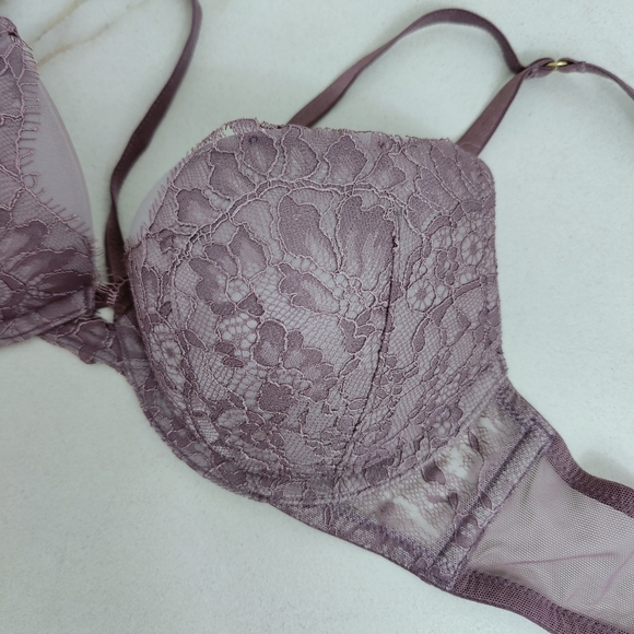 Victoria's Secret Dream Angels Purple Lace Lightly Lined Demi Bra, Sz 32B - Picture 2 of 8